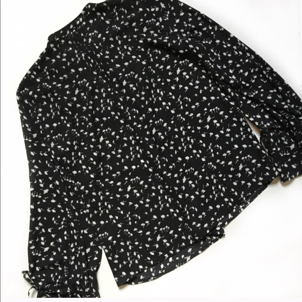 NWT J. CREW Tie Sleeve BLOUSE with Pintucks FLORAL - Picture 4 of 8